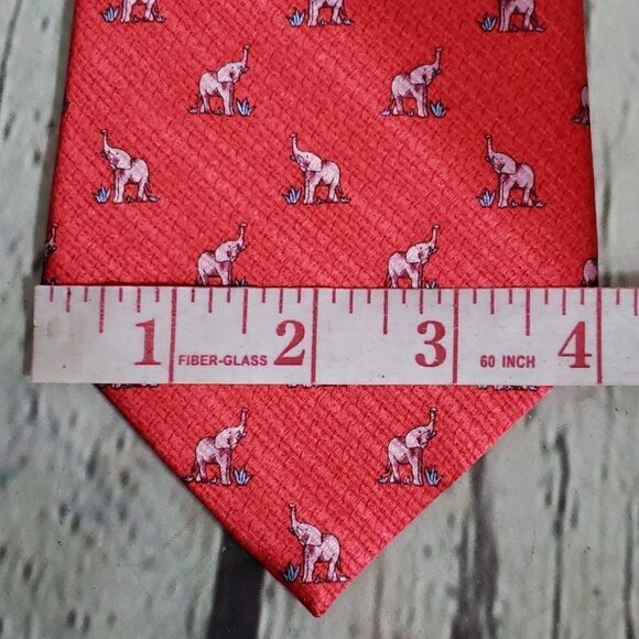 Vintage Red Elephant Novelty Print Silk Neck Tie - Picture 5 of 6
